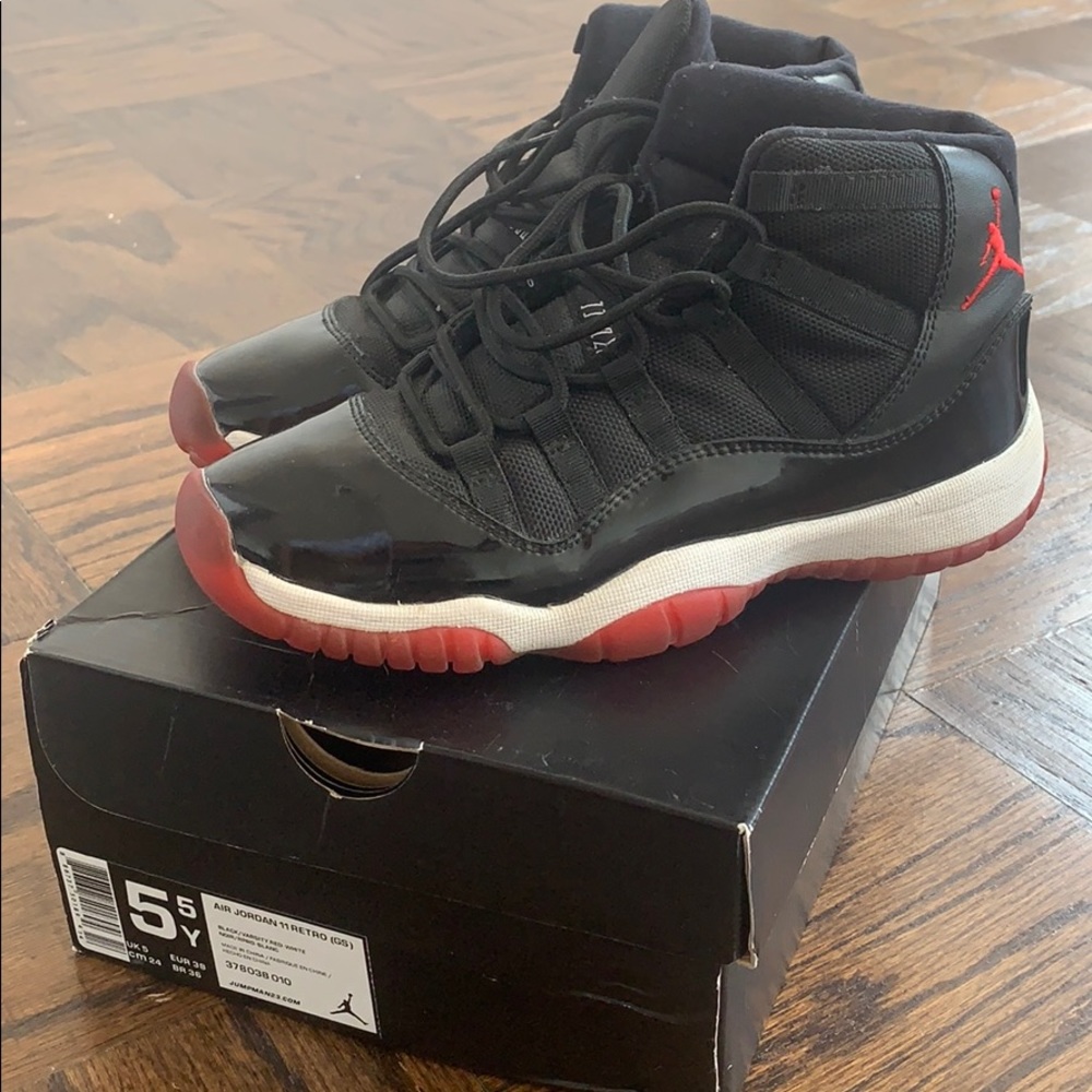 Bred 11s